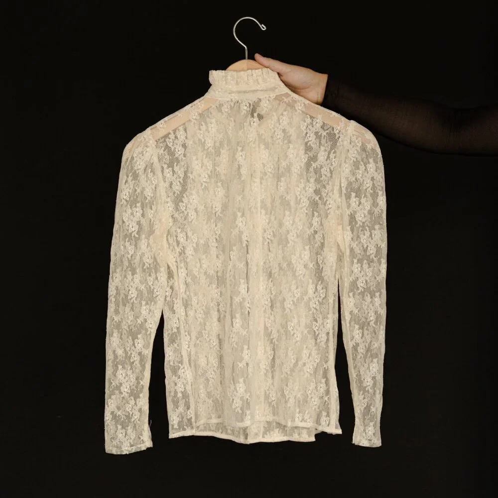 Vintage Lace Top - Picture 2 of 8